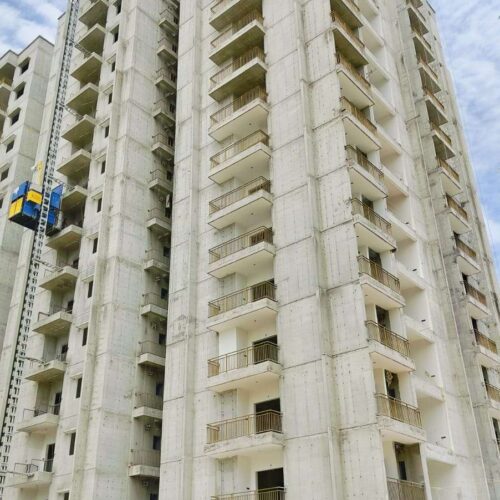 Aug Tower - 10